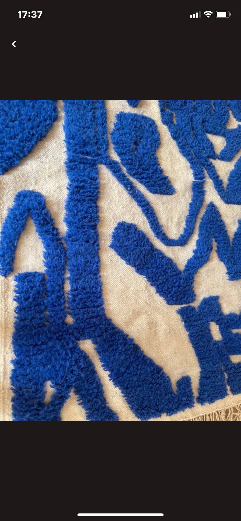 Wool rug with geometric patterns 200/300
