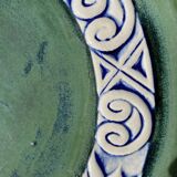 Pair of dishes or large plate in quimper sandstone vintage old art deco 1930