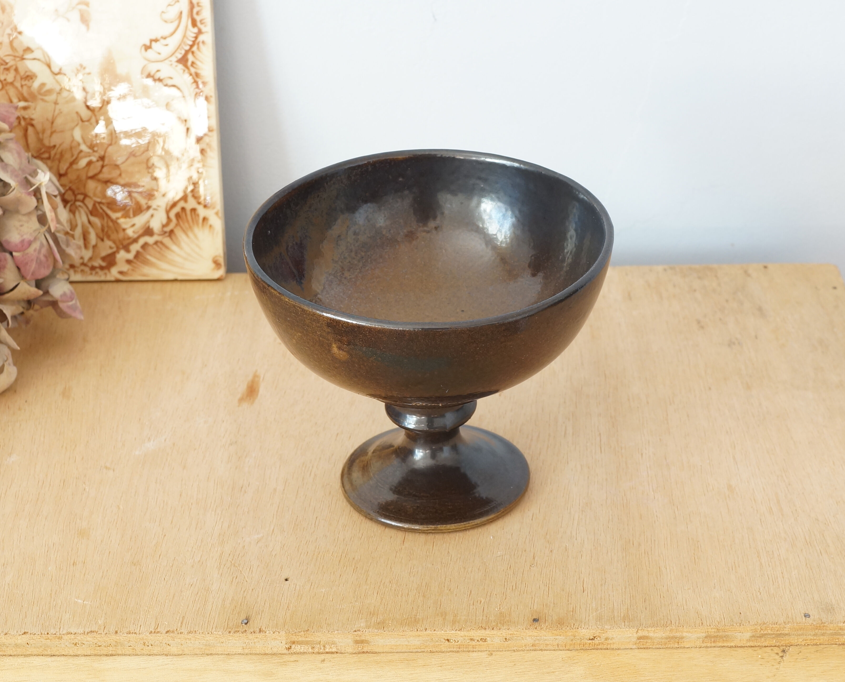 Brown cut on glazed ceramic pedestal signed Jean Marais, 70s