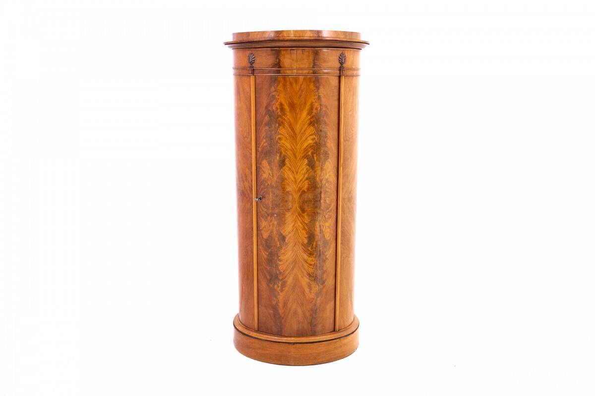 Intéressante commode Biedermeier, Europe du Nord, vers 1860.