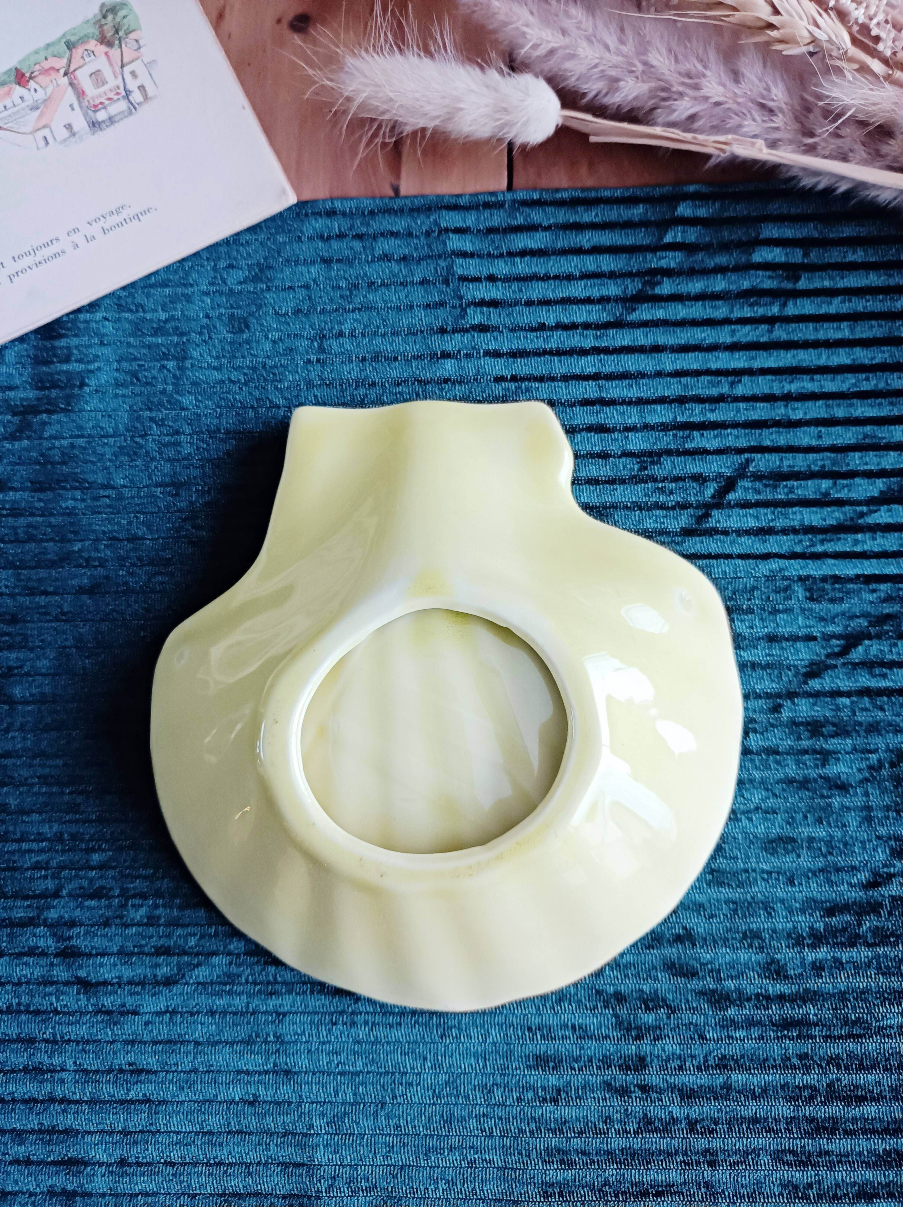 St-Clement seashell butter dish