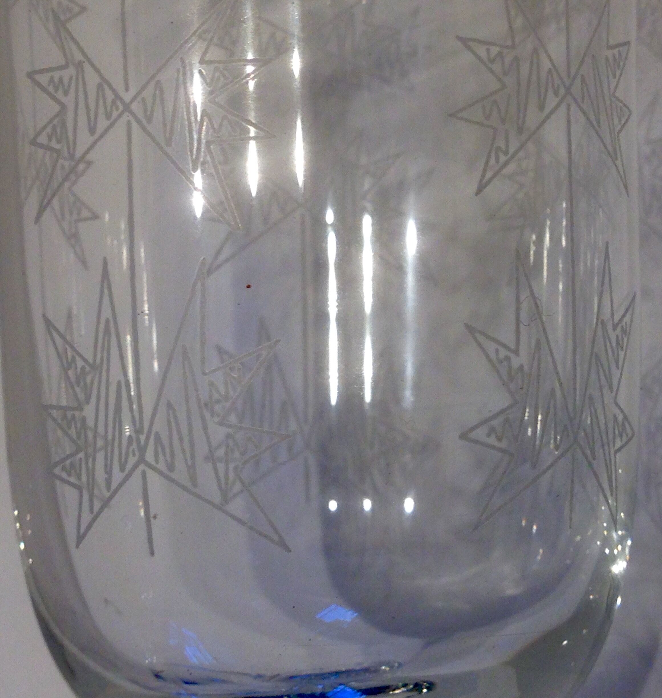 Serious old lenses / wine / water glasses / champagne flutes