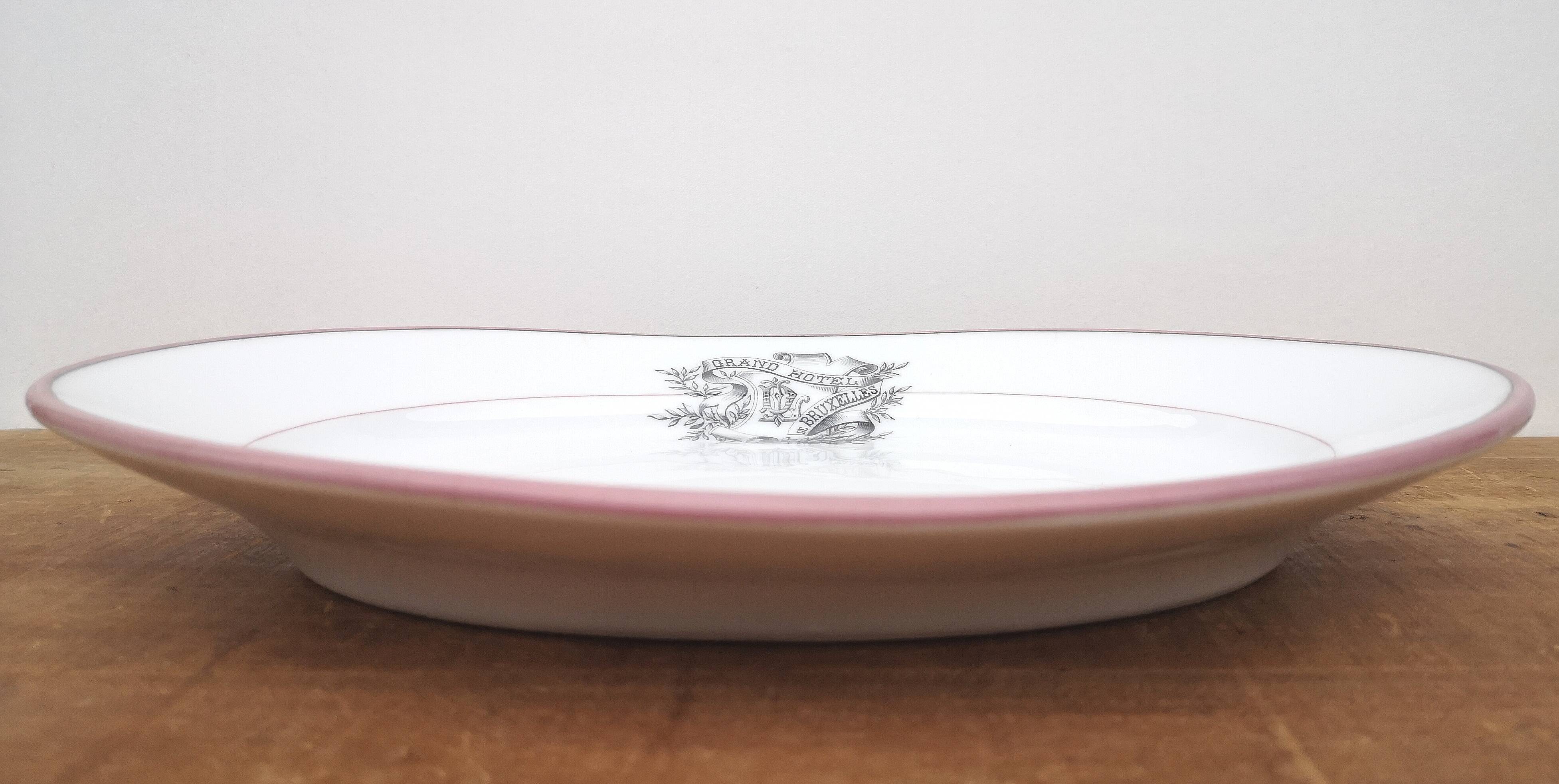 Old serving dish from the Grand Hôtel de Bruxelles