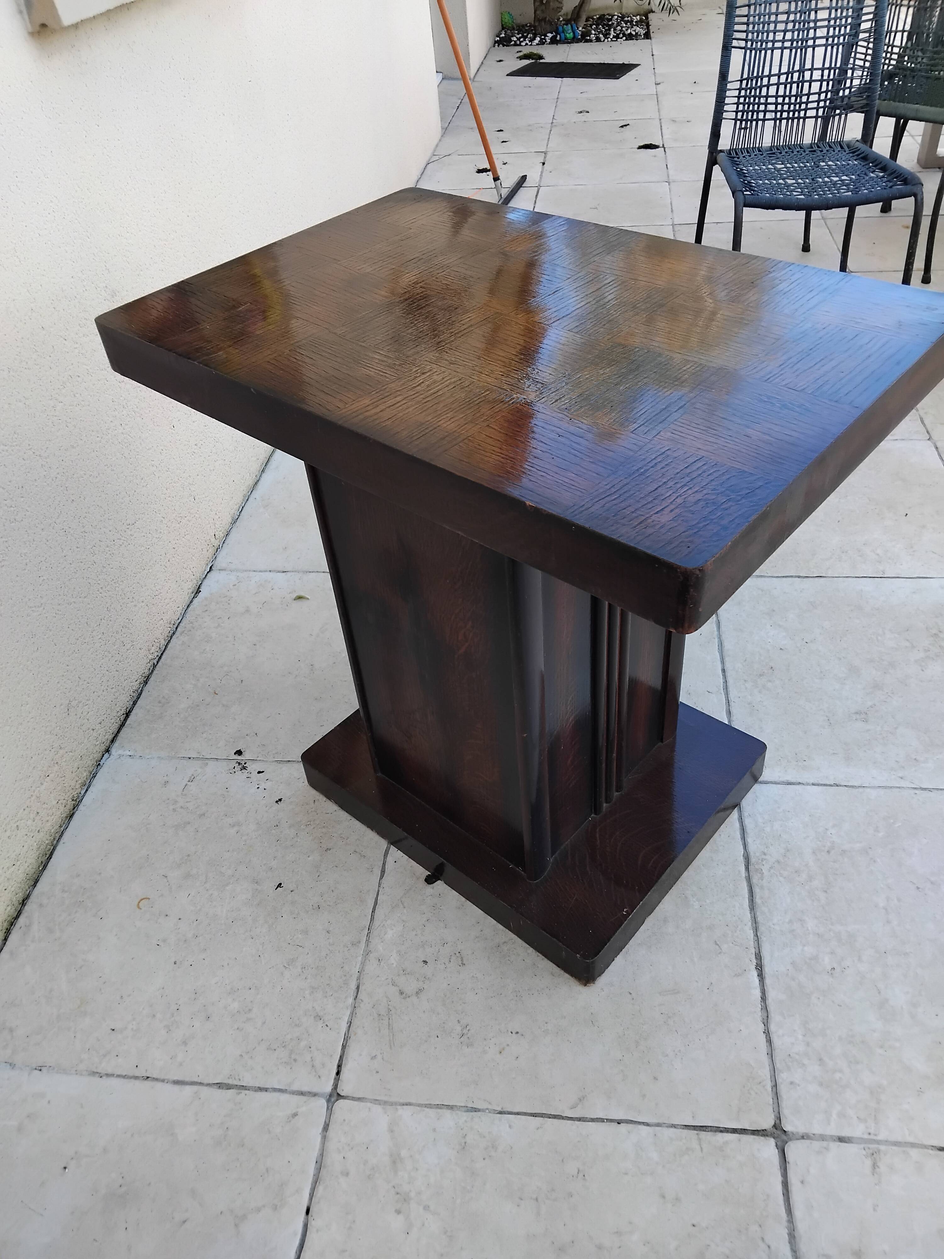 Vintage art deco bar or games table