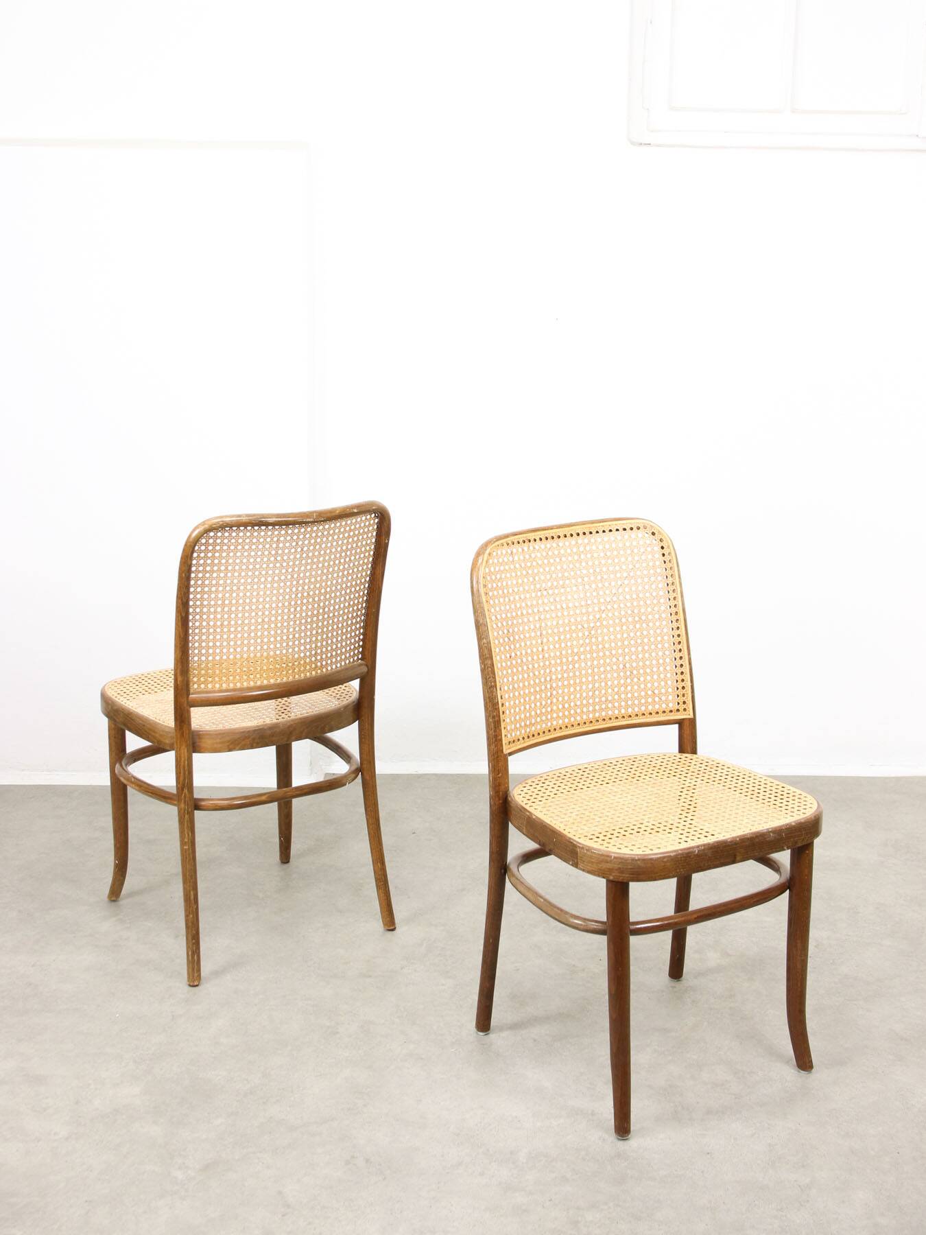 Chaises vintage n°811 en bois courbé, lot de 4