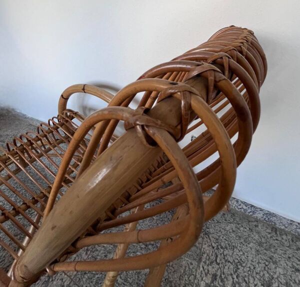 Fauteuil à bascule en rotin massif Franco Albini