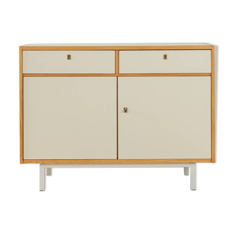 1960s Dresser