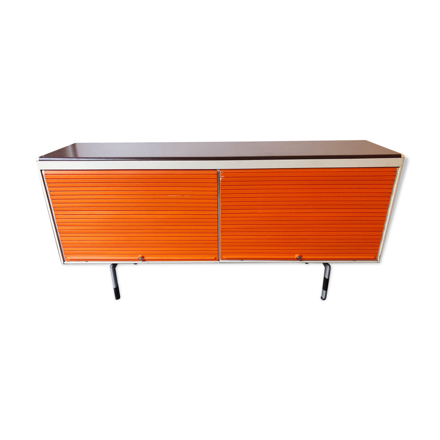 Strafor sideboard