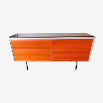 Strafor sideboard