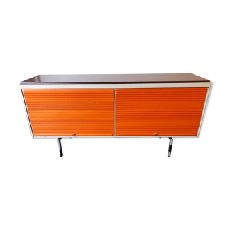 Strafor sideboard