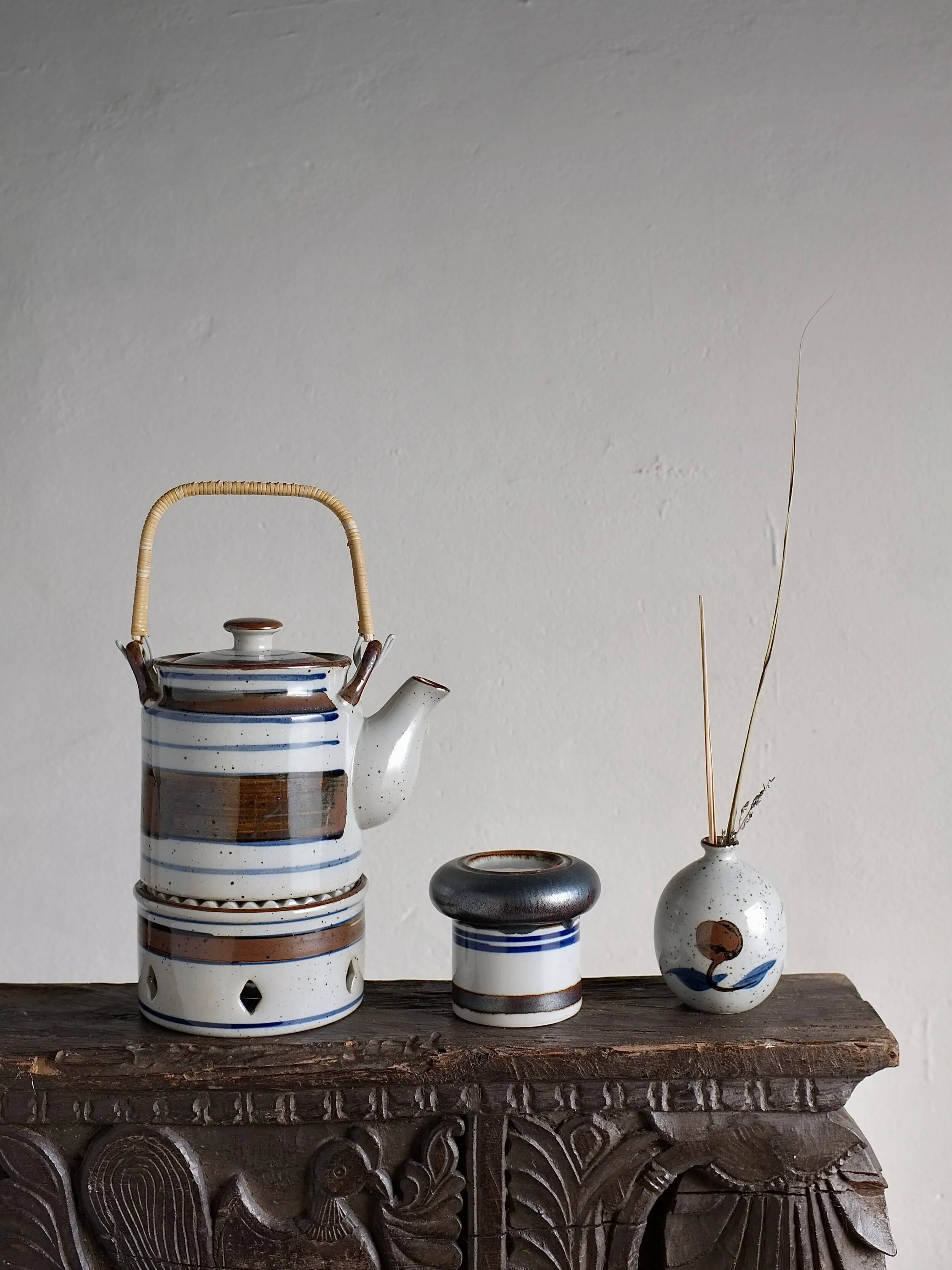Service à thé en céramique rayée style années 50 | Scandinavie