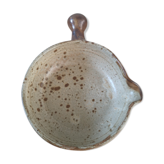Poelon in sandstone