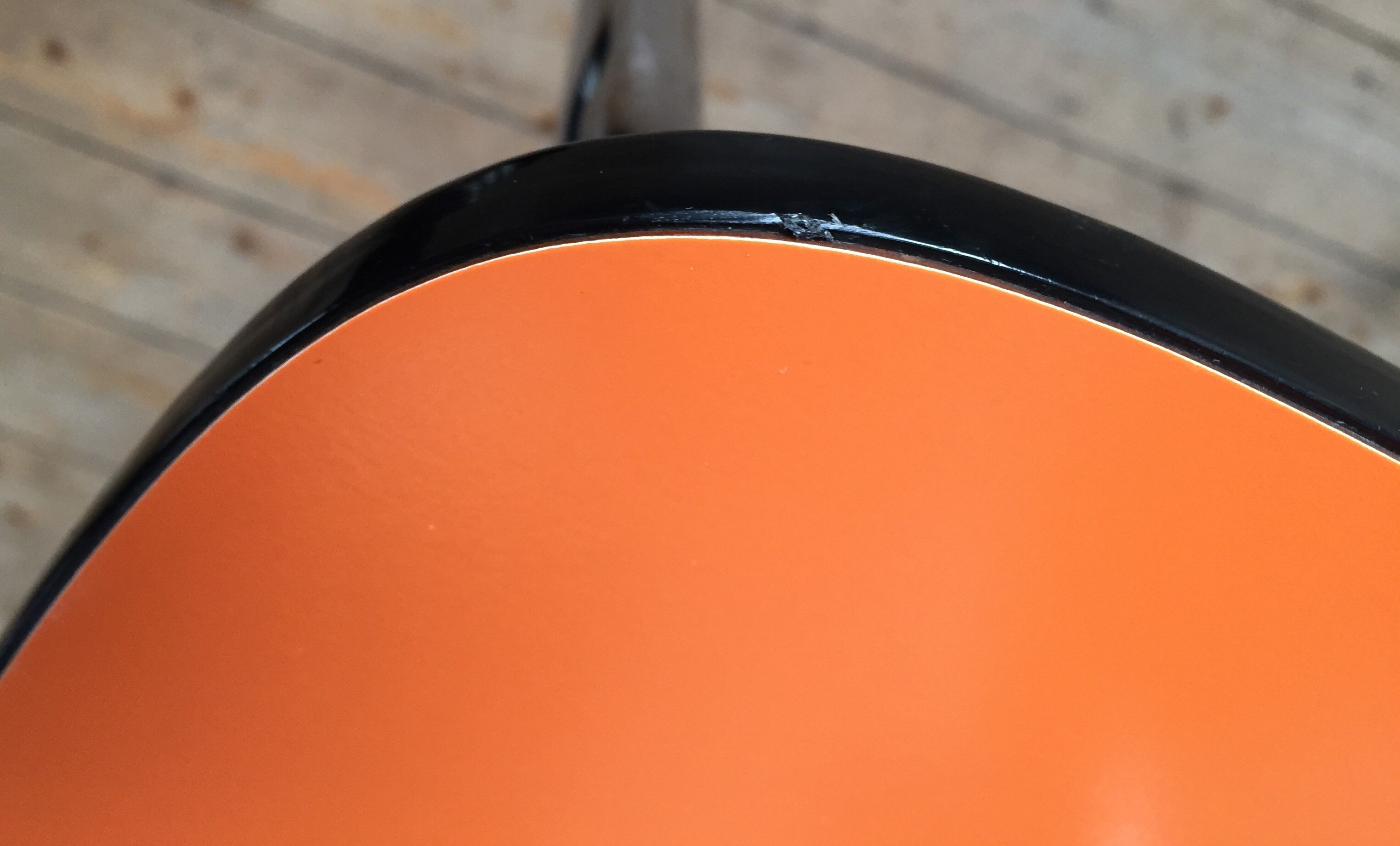 Lot of 4 vintage chairs in orange formica