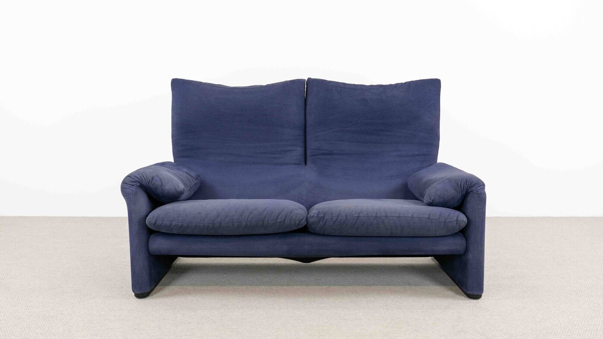 Cassina Maralunga 2-seat Sofa by Vico Magistretti