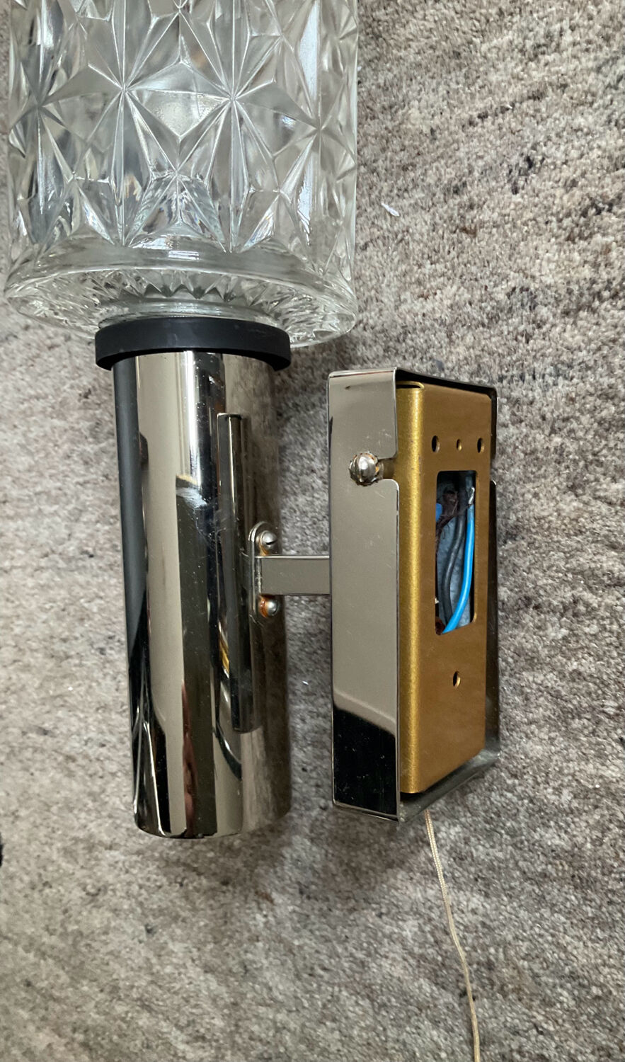 Space Age wall light in chrome and molded glass