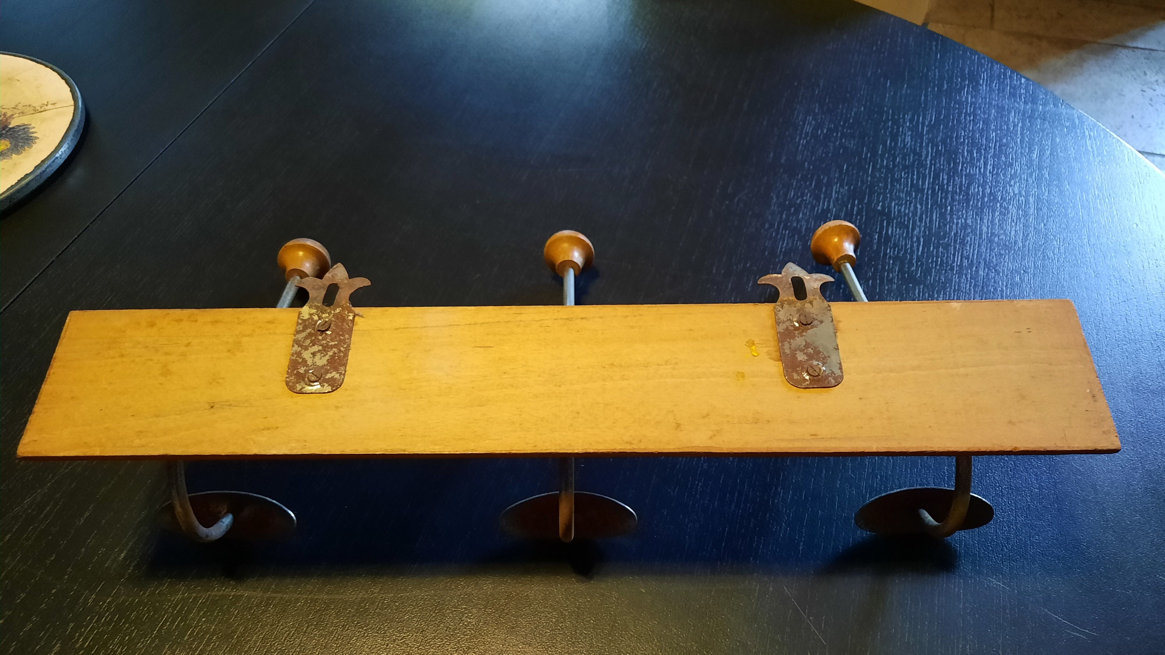 Wall coat rack 3 hooks