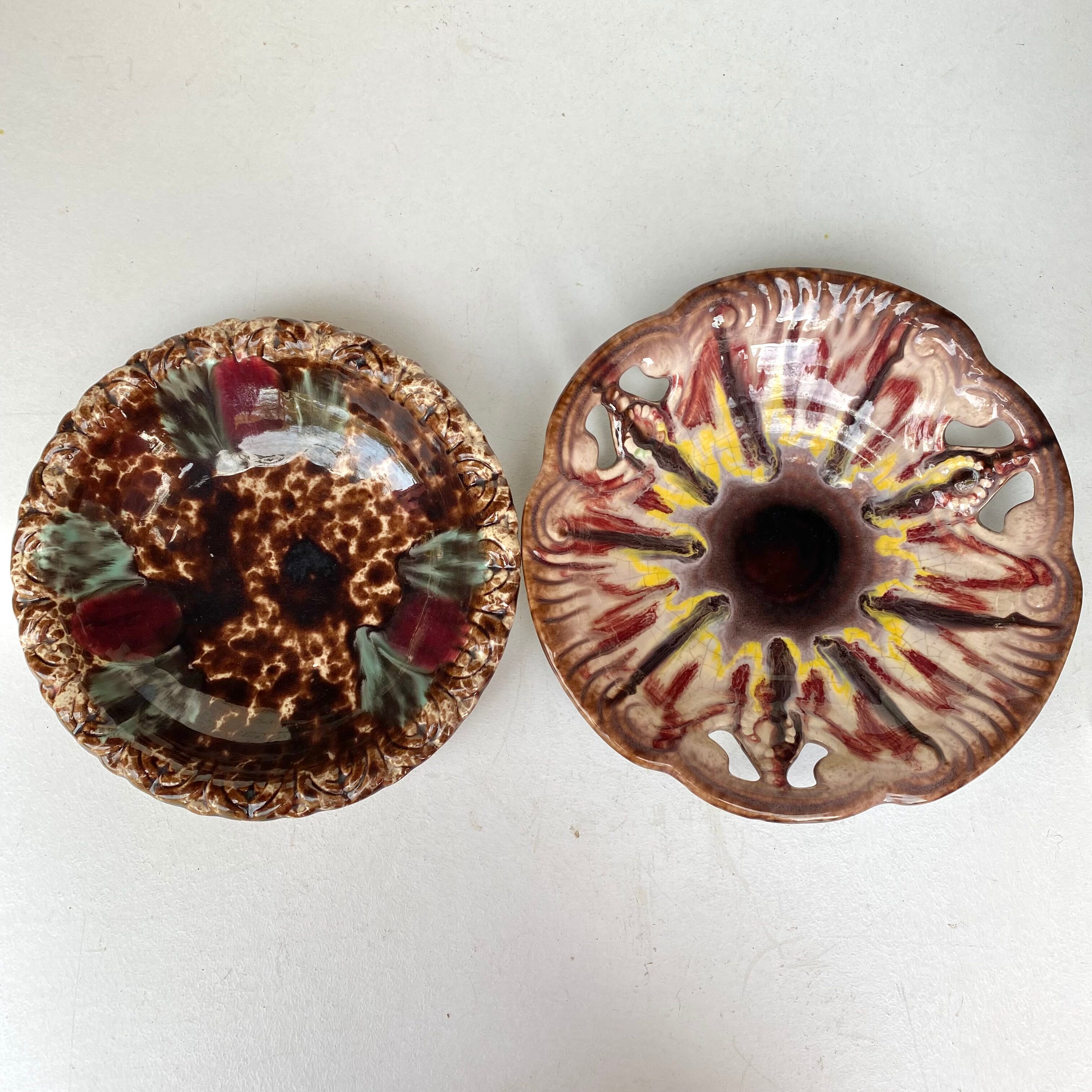 2 vintage ceramic dishes