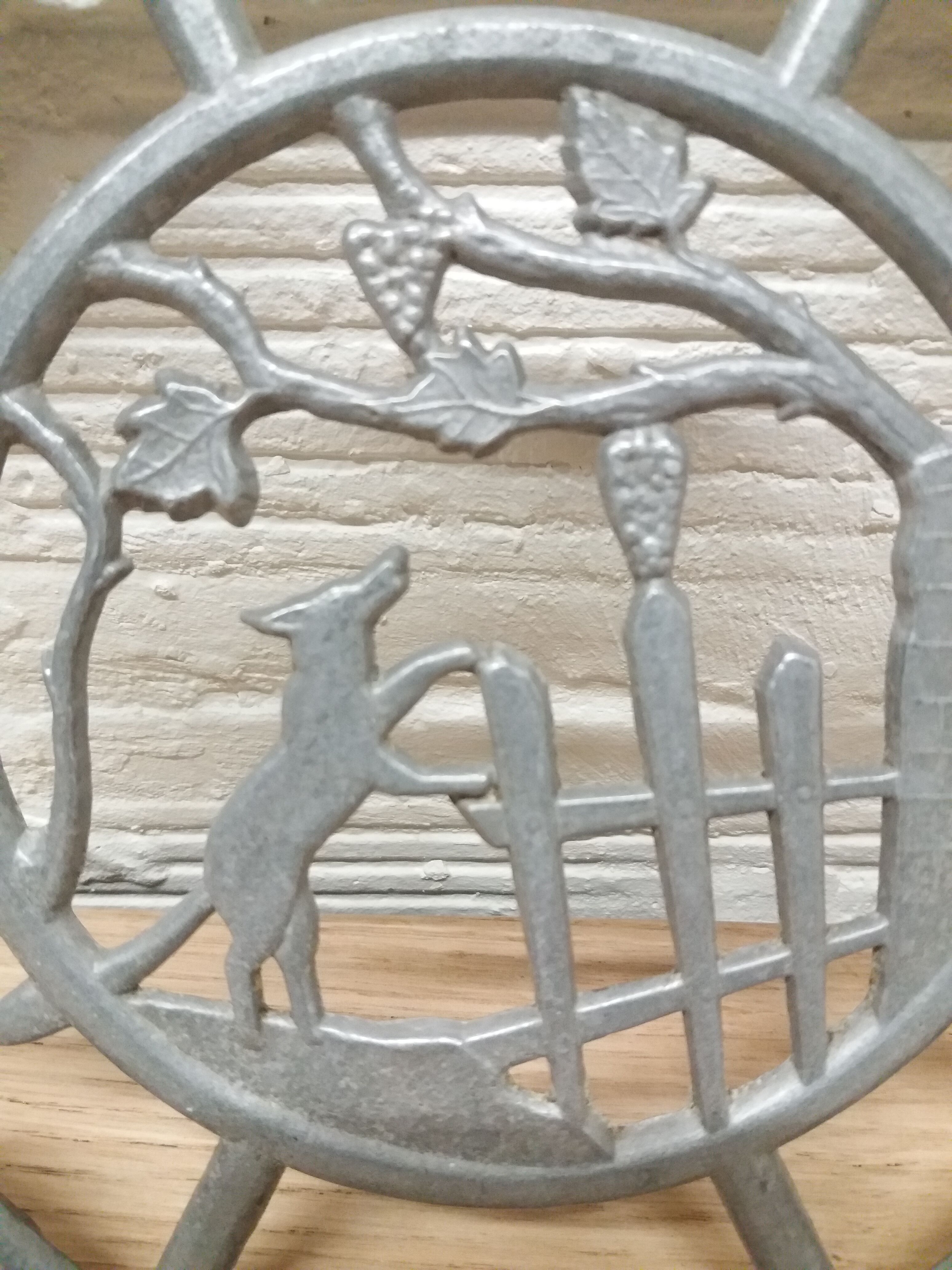 Art Deco Flat Underside