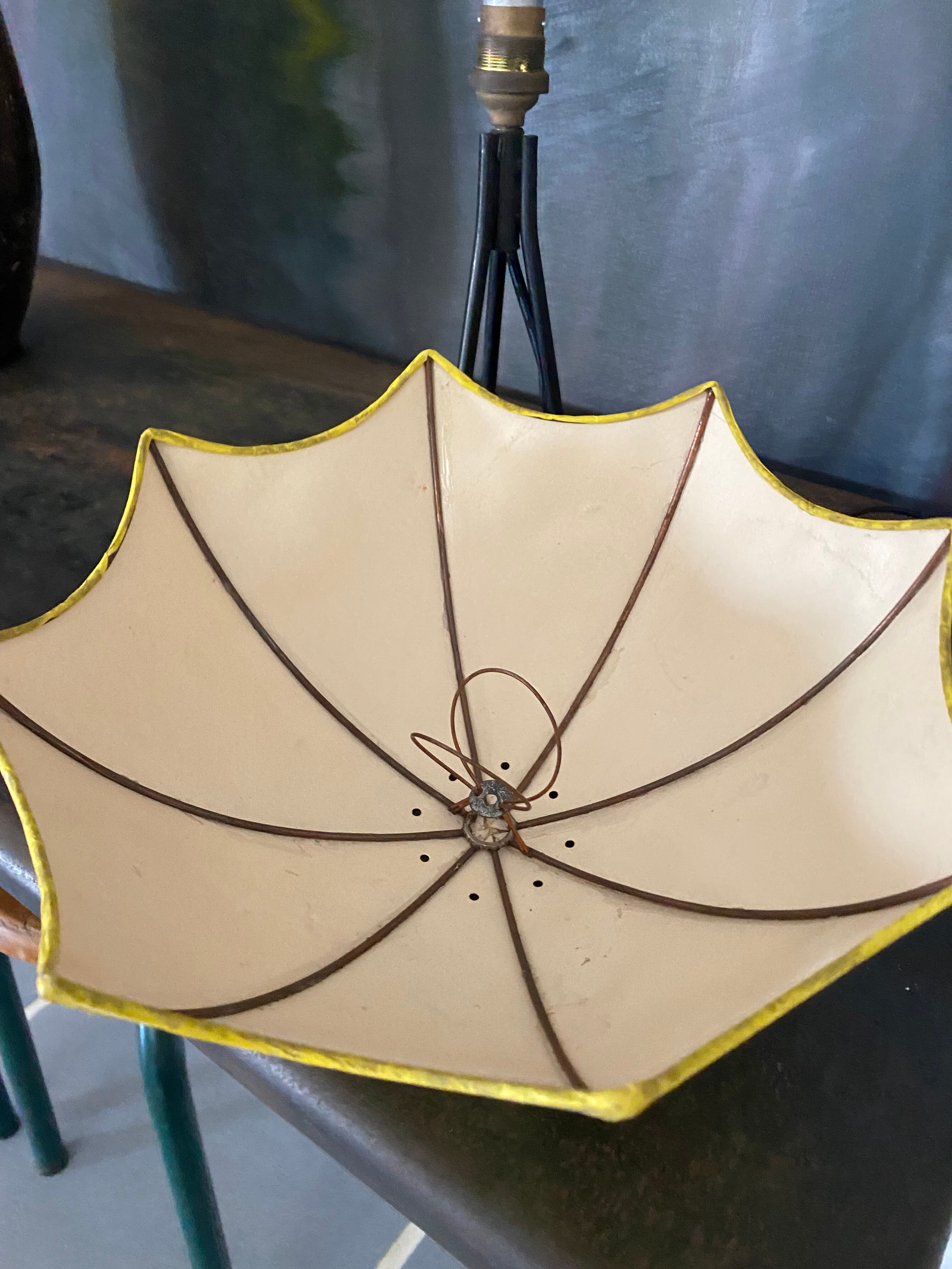 Vintage tripod lamp 50s