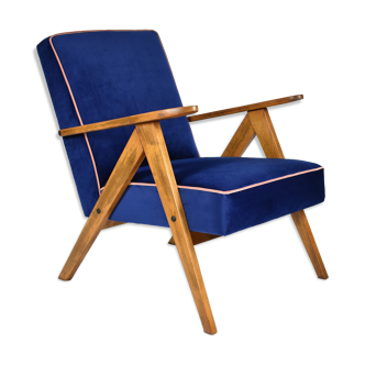 Fauteuil vintage B310 VAR « Compas » Pologne super restauré, années 1960, velours bleu et rose