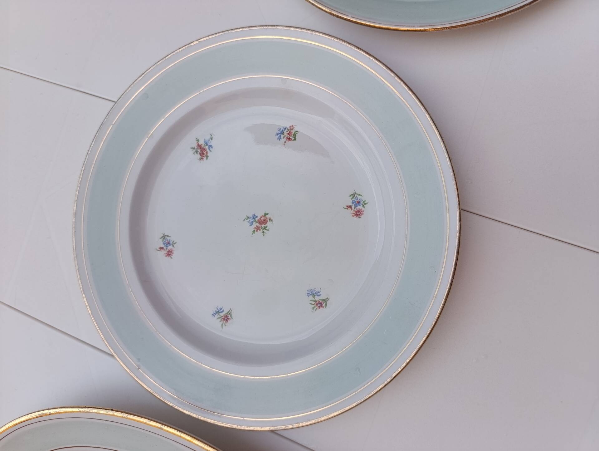 Plate