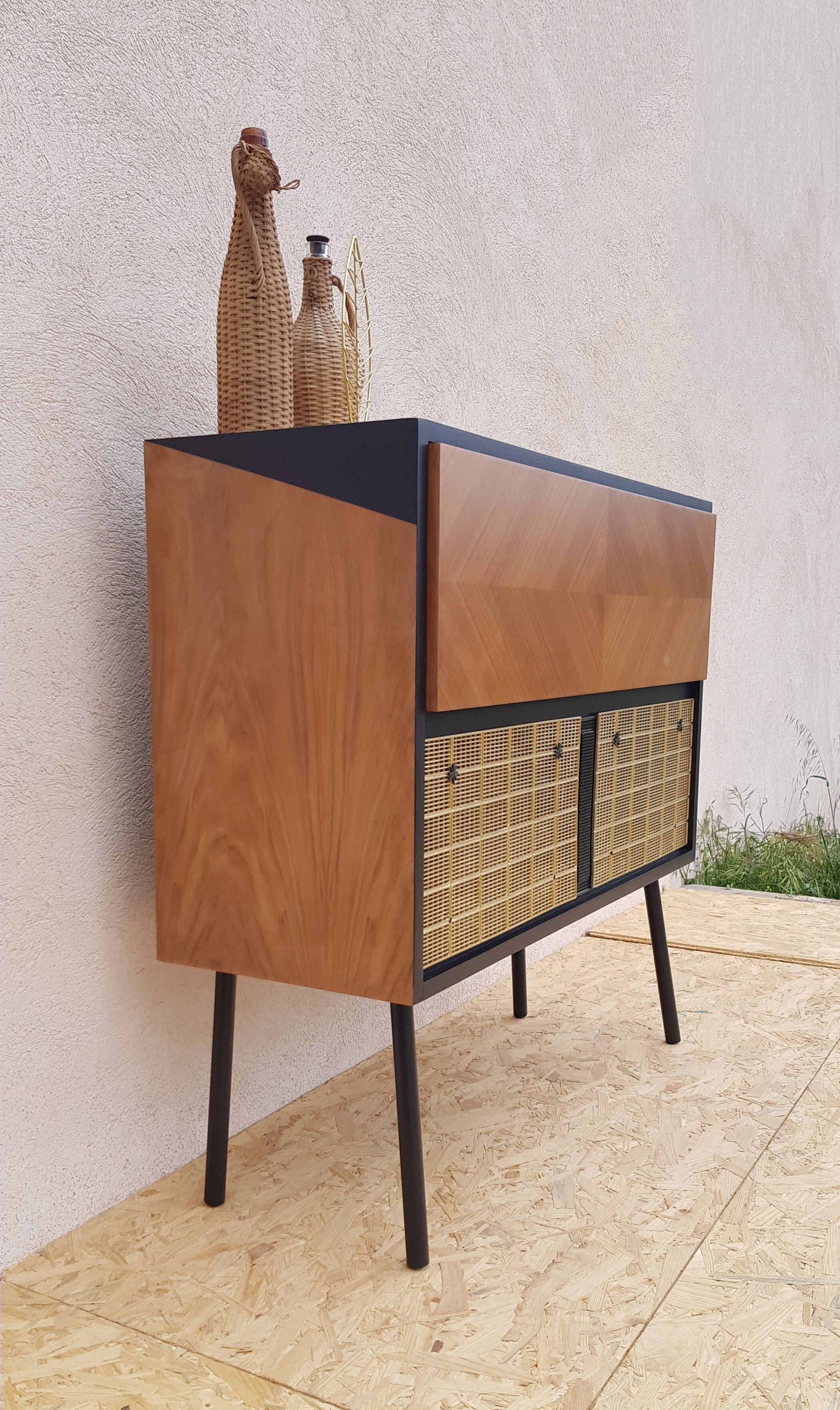 Vintage hifi radio cabinet the voice of his master
