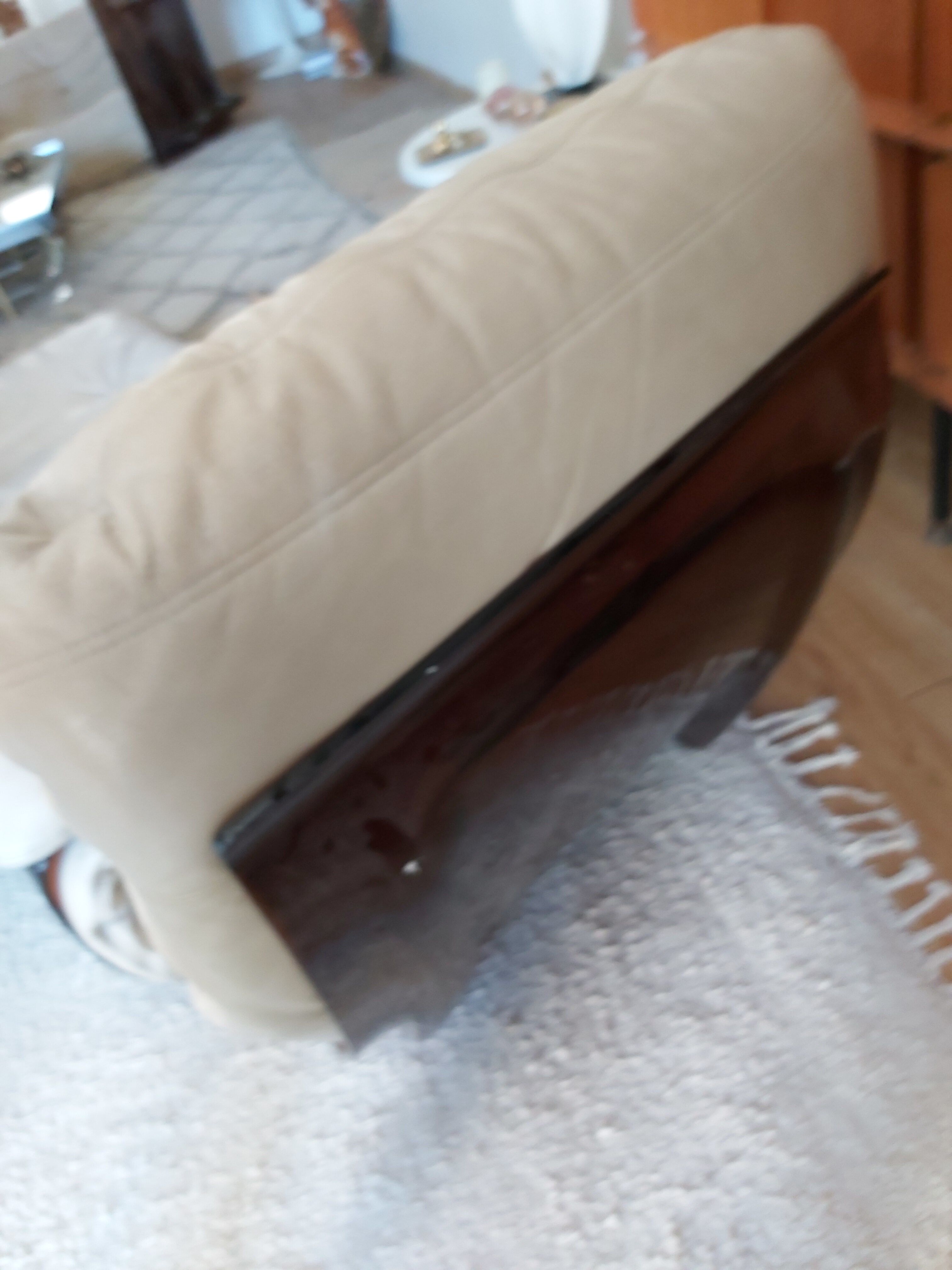 Fauteuil et pouf Marsala de Michel Ducaroy pour Ligne Roset