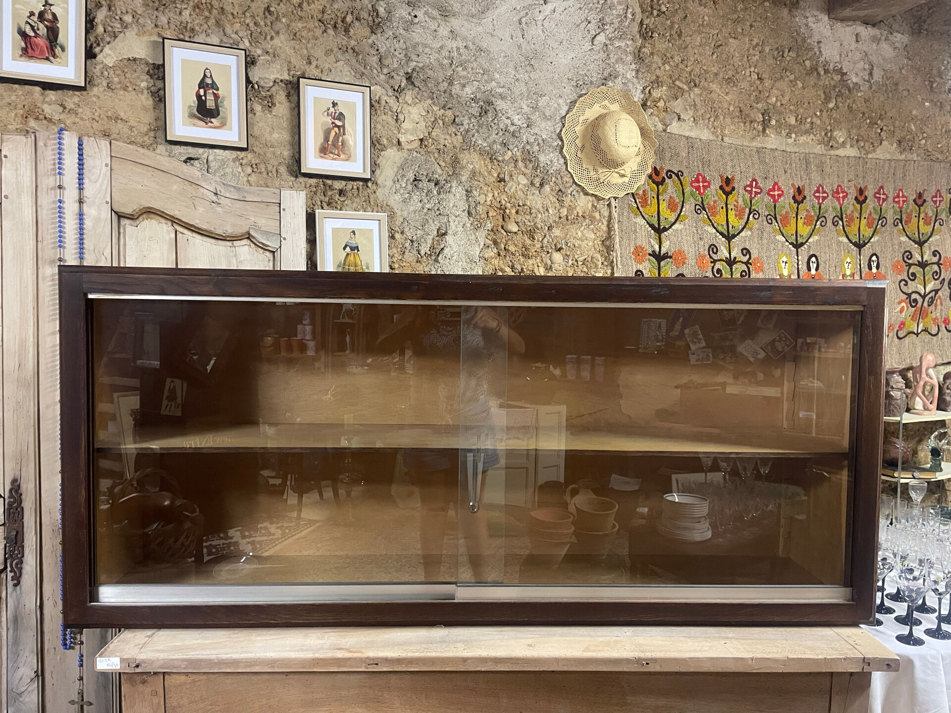 Vitrine murale année 1960