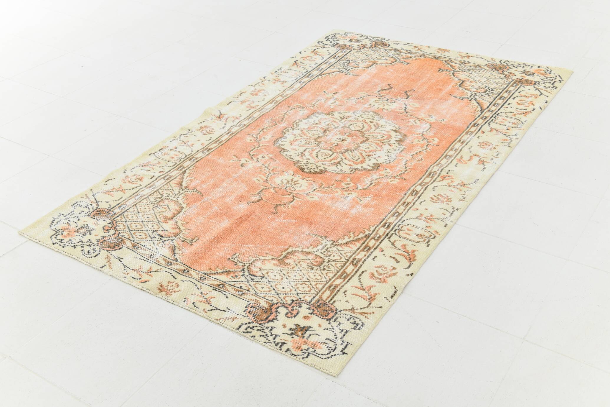 4x7 Peach & Beige Oriental Turkish Vintage Rug, 134x220Cm