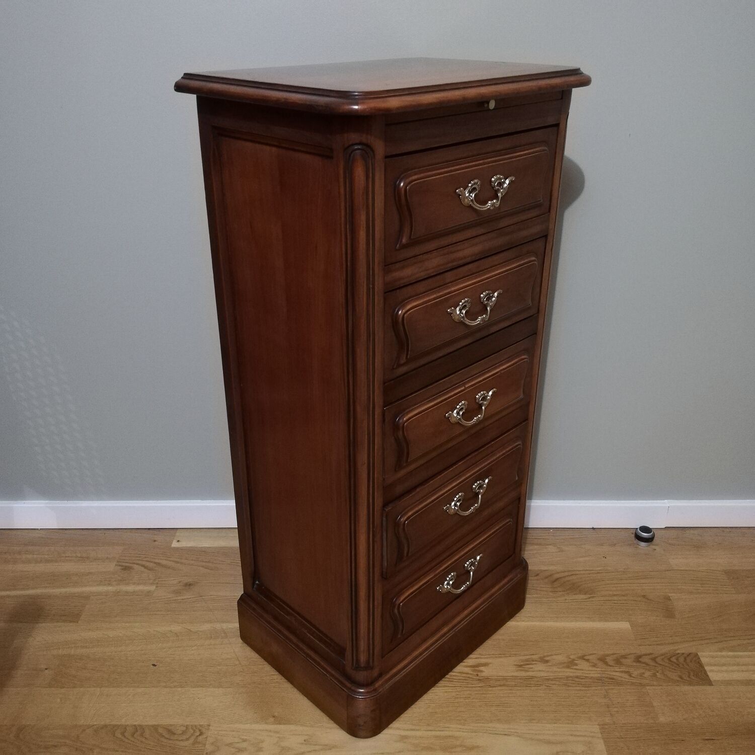 Ragpicker 5 cherry drawers