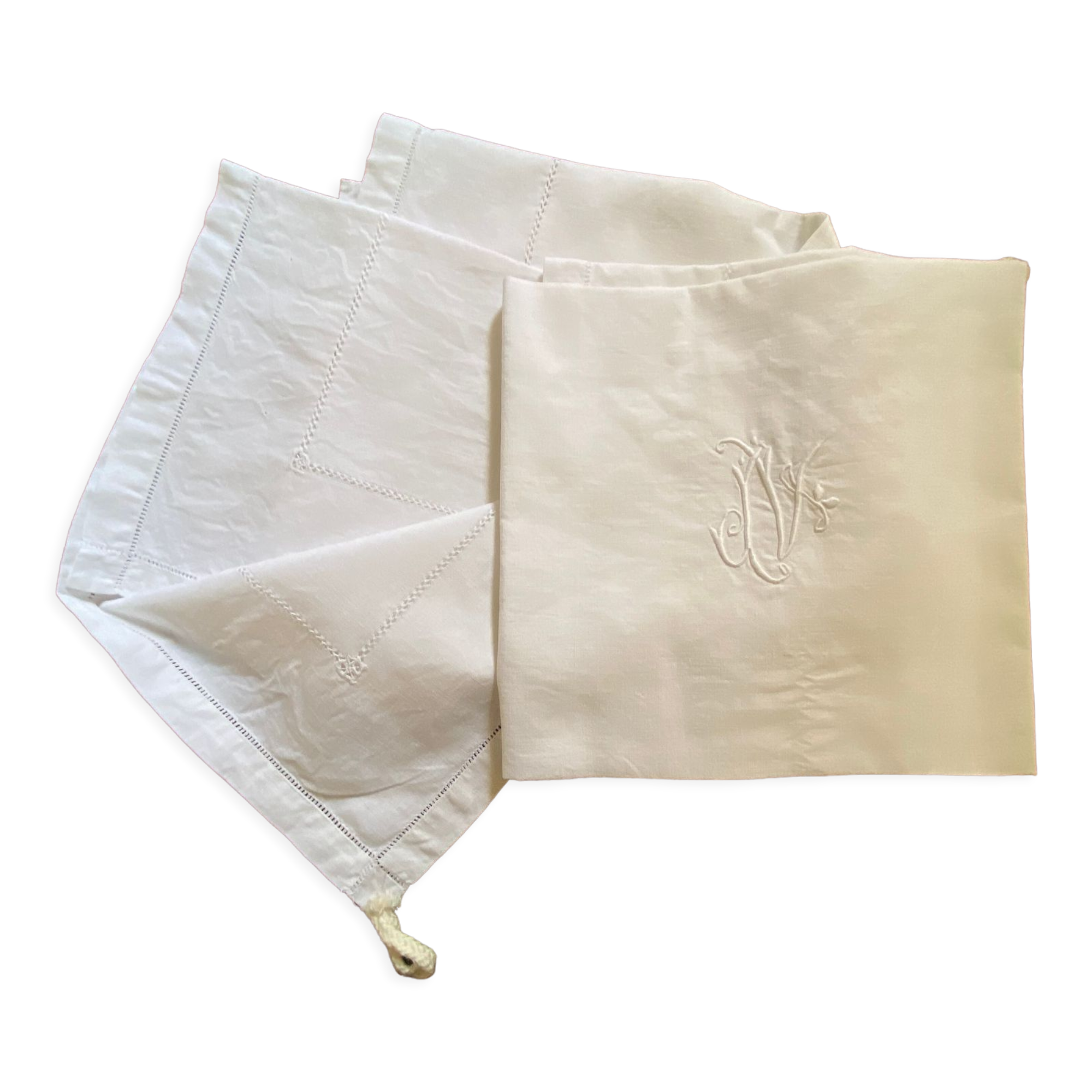 Deux torchons en fil de coton monogramme AP.