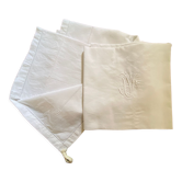 Two tea towels in cotton yarn monogram AP.