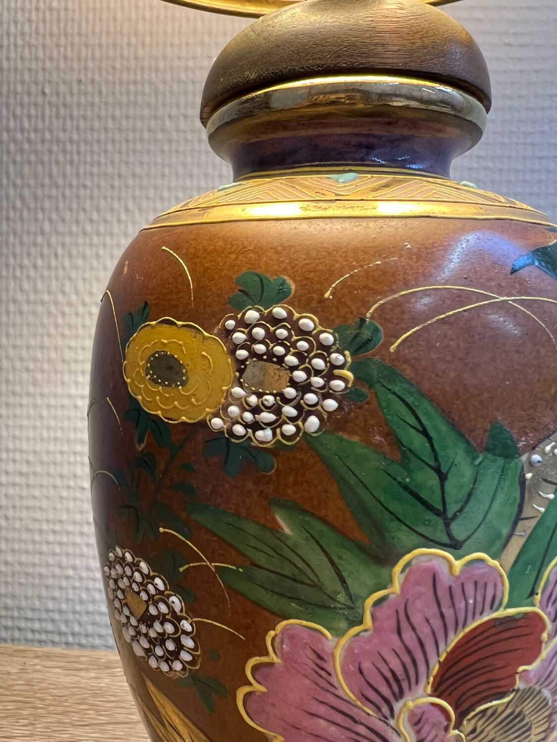 Table lamp, hand-painted ceramic foot