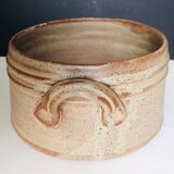 Covered terracotta pot
