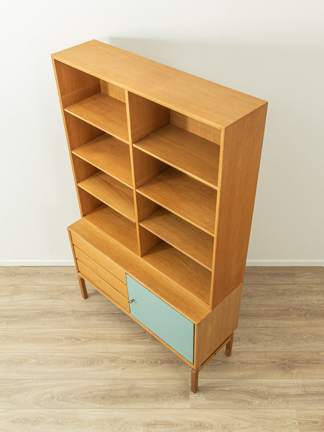 Bibliothèque des années 1960, Erik Wørts