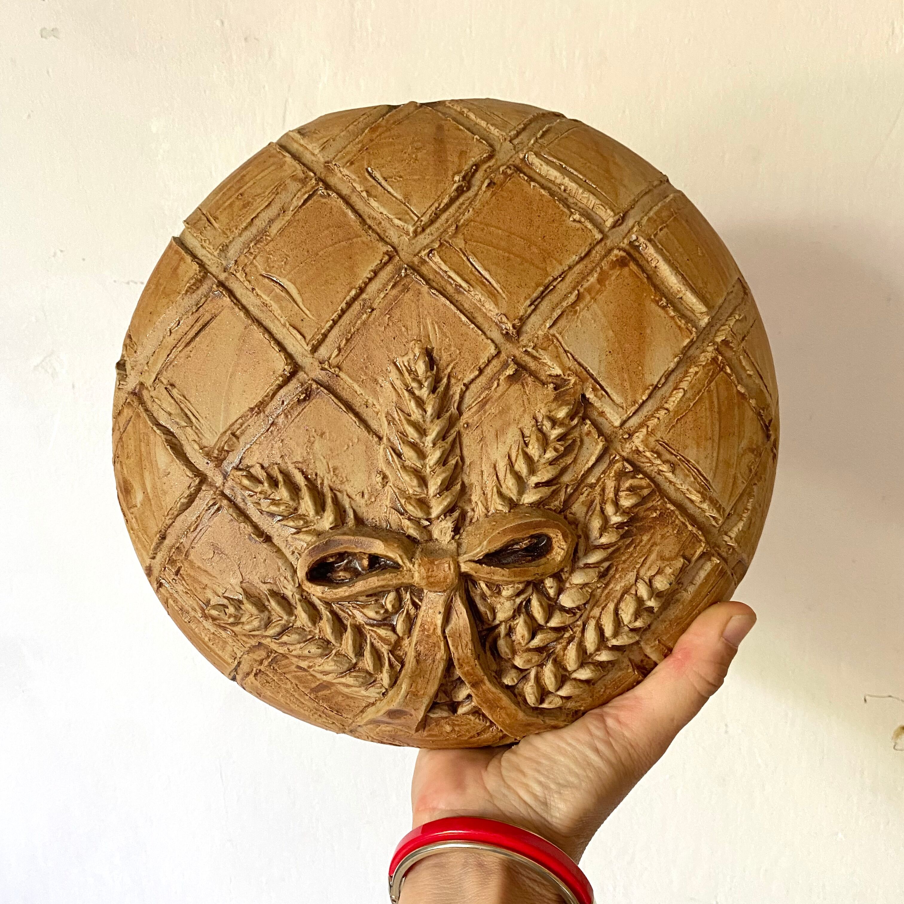 Vase mural en grès