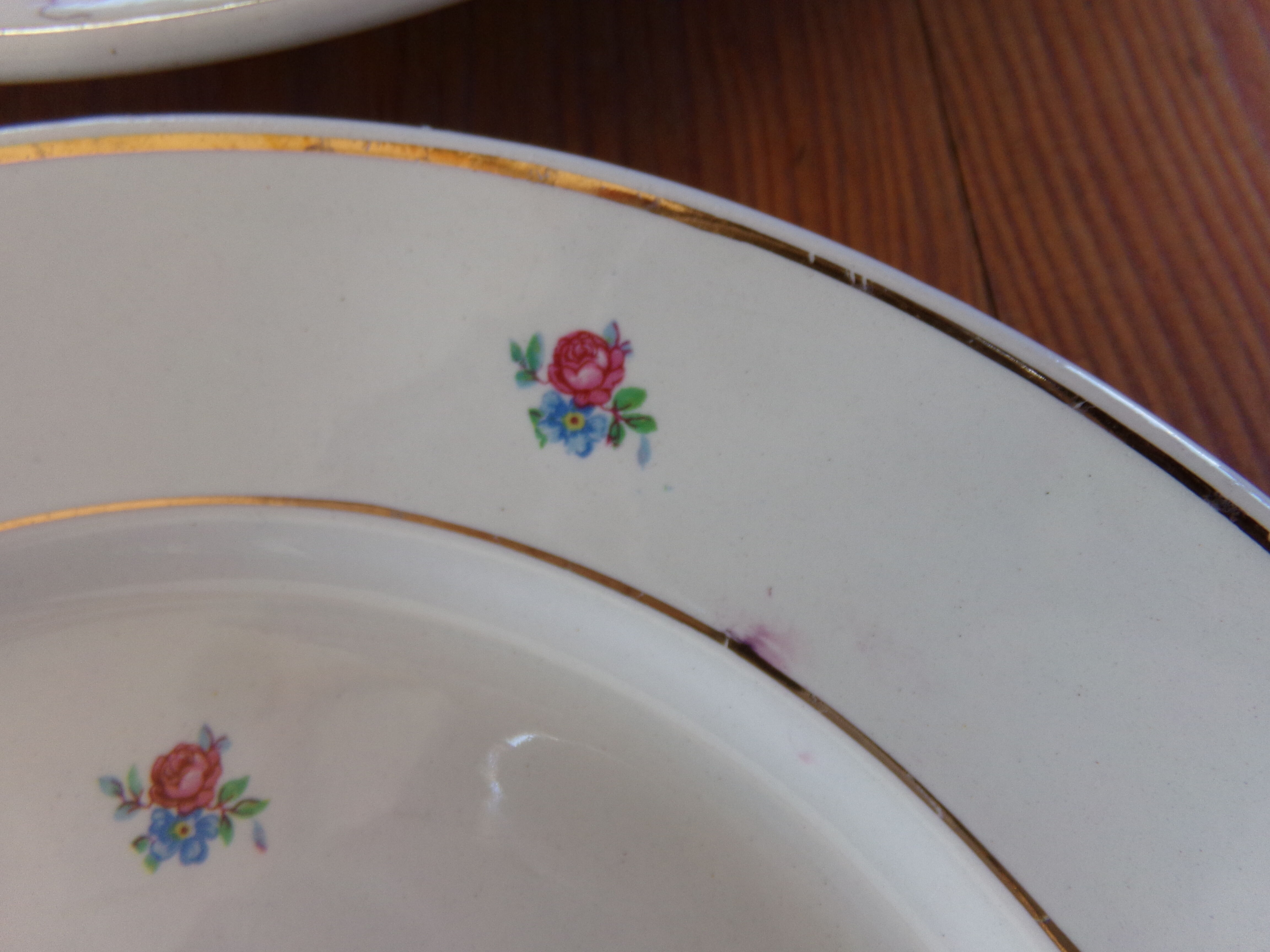 Set of 4 old flat plates Luneville