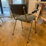 Gispen Bauhaus 207 chair with grey armrests