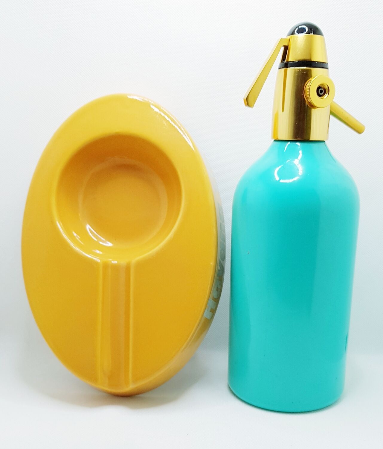 Ceramic cigar ashtray