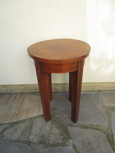 Small pedestal table or antique harness in inlaid wood