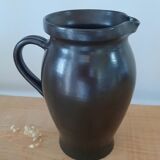Sandstone pitcher