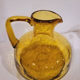 Carafe en verre bullé ambrée