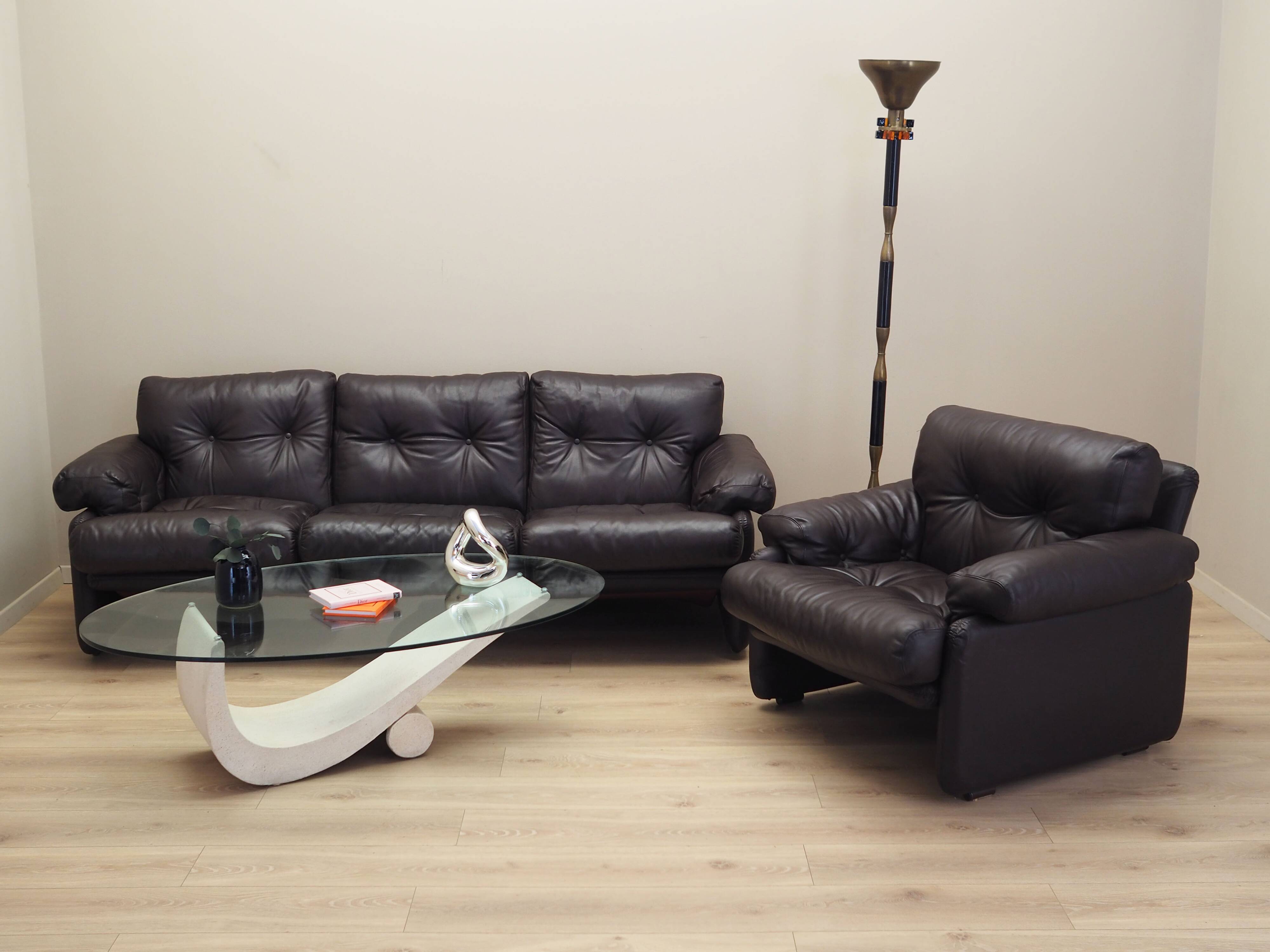 Ensemble de salon en cuir, design italien, années 1960, fabricant : B&B Italia, d