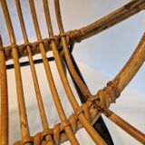 Fauteuil enfant corbeille en rotin et métal noir, années 60