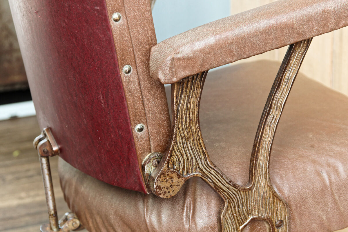 Hairdresser's armchair, early twentieth, enamelled cast iron