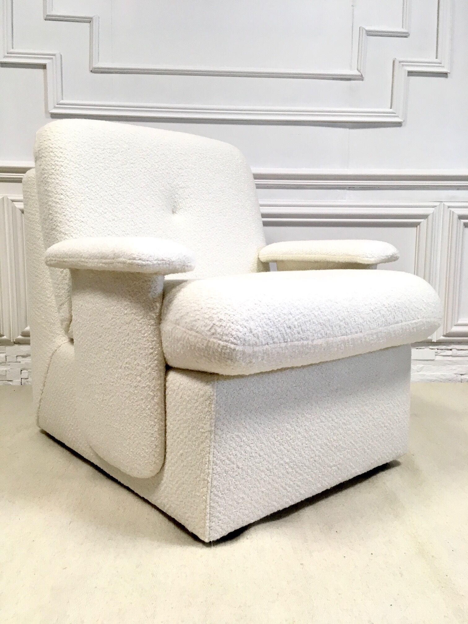 Fauteuil vintage en laine bouclée