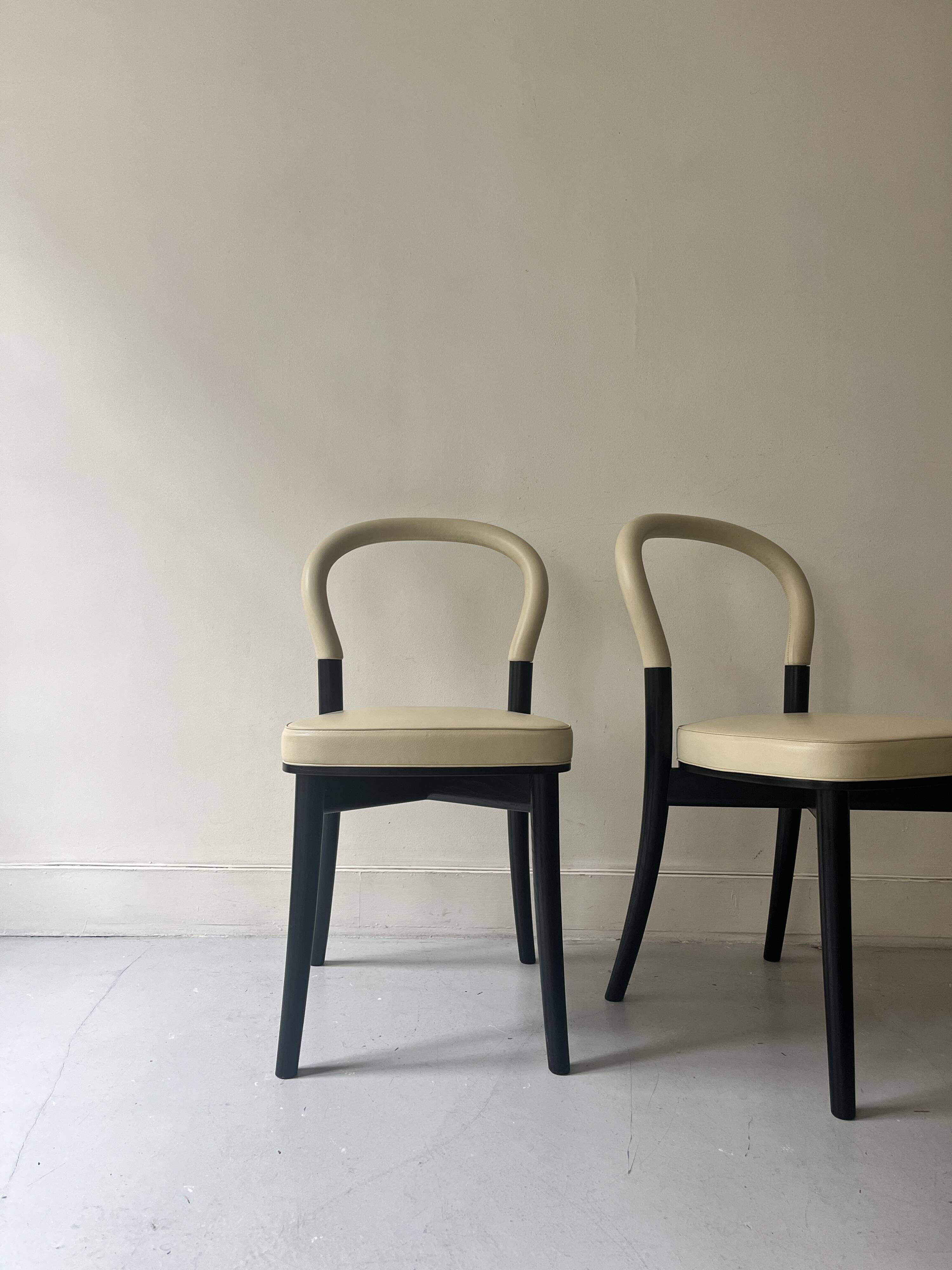 set of 2 chairs in ash and beige leather "Goteborg" by Gunnar Asplund for Cassina, design 1990