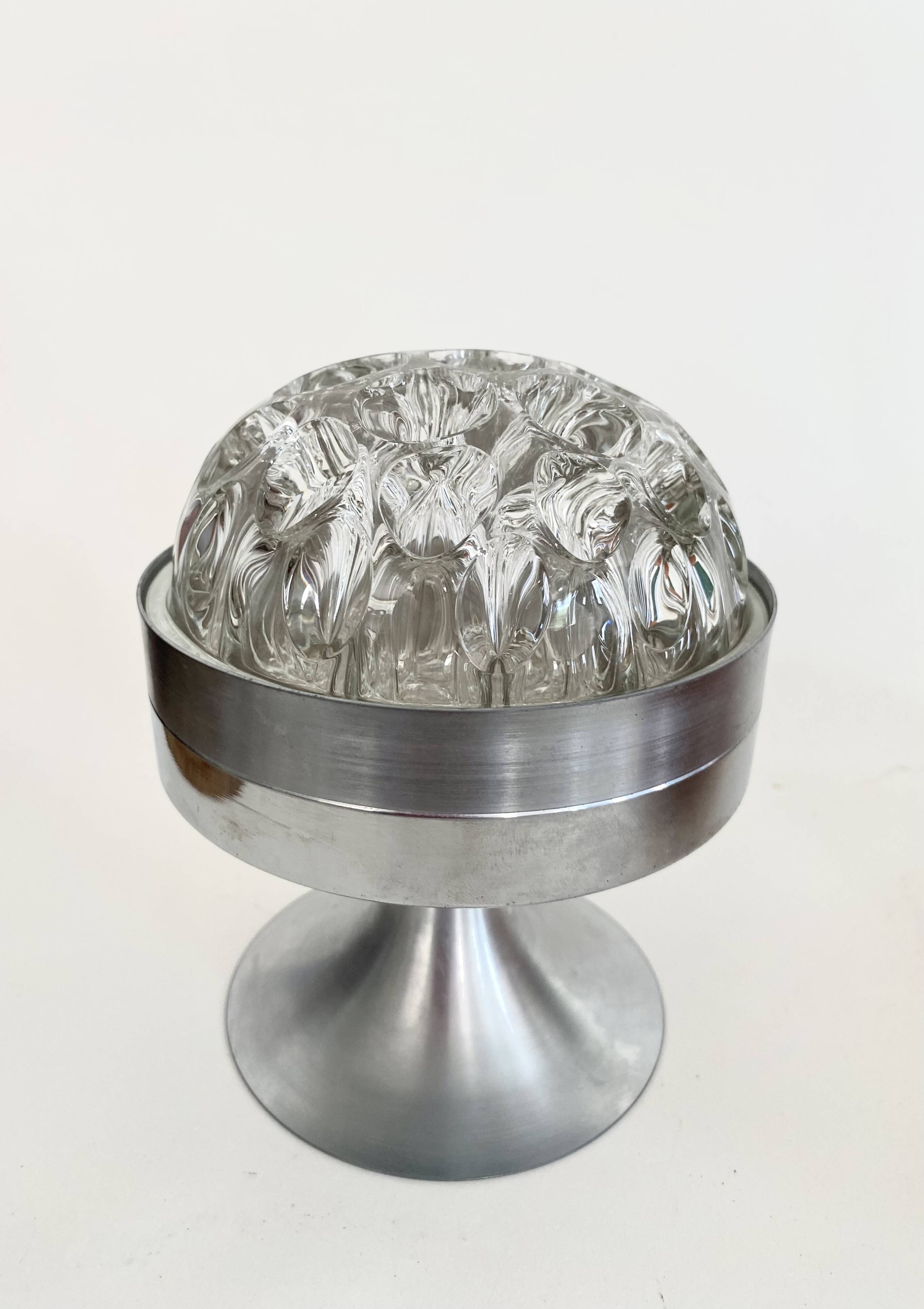 Vase pique-fleurs, support métal années 80