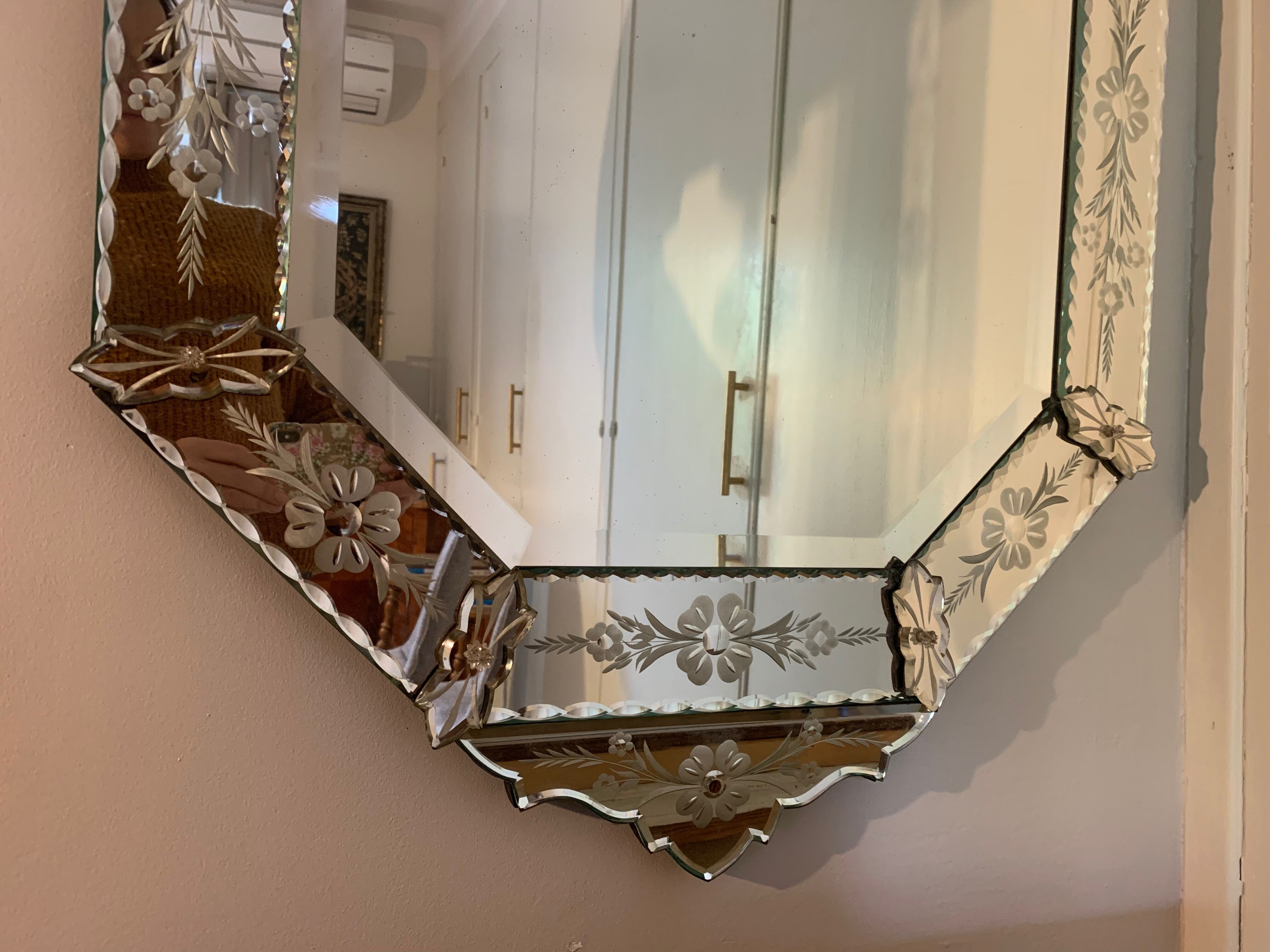 Bevelled venetian mirror with pediment, high 110 cm