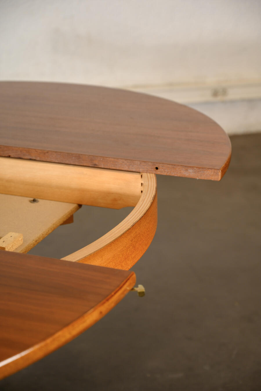 Table ronde extensible piètement étoile